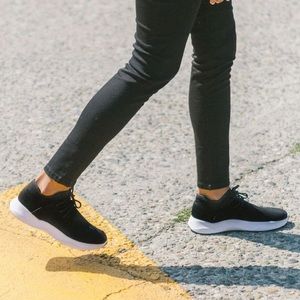 Vessi Women’s Everyday Shoe Black